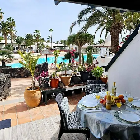 Taisa Playa Roca 아파트